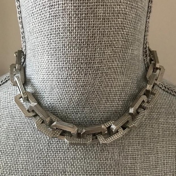 Necklace - Picture 2 of 3